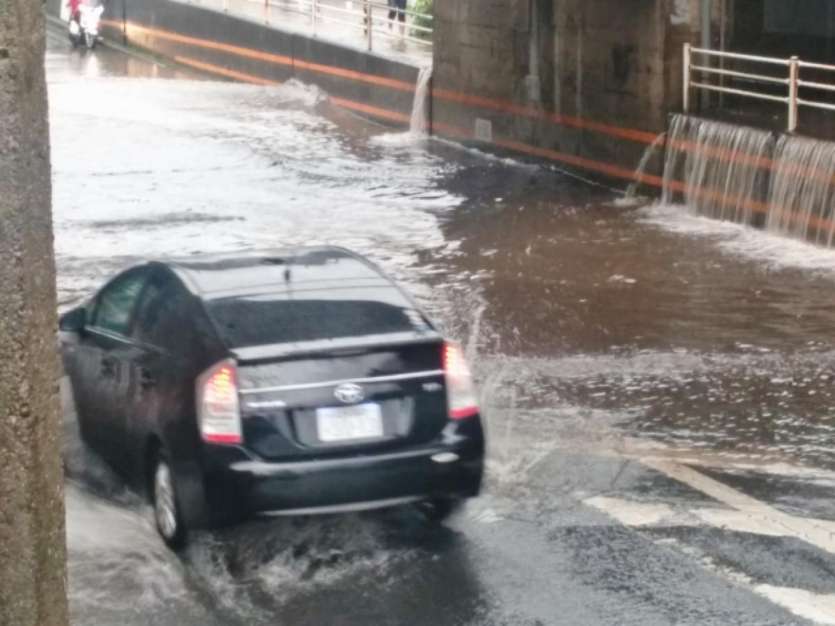 台風２１号や低気圧に伴う記録的な大雨での被害を考える